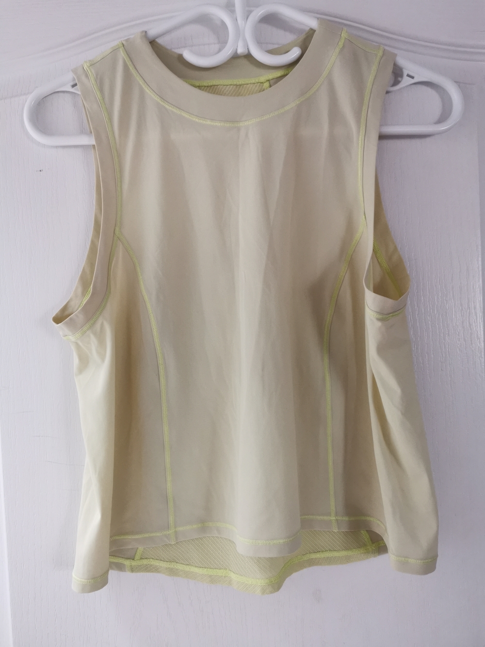 Lululemon TankTop, yellow, ptp 19"